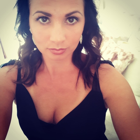 Meet your Posher, Cinzia - Picture 1 of 1